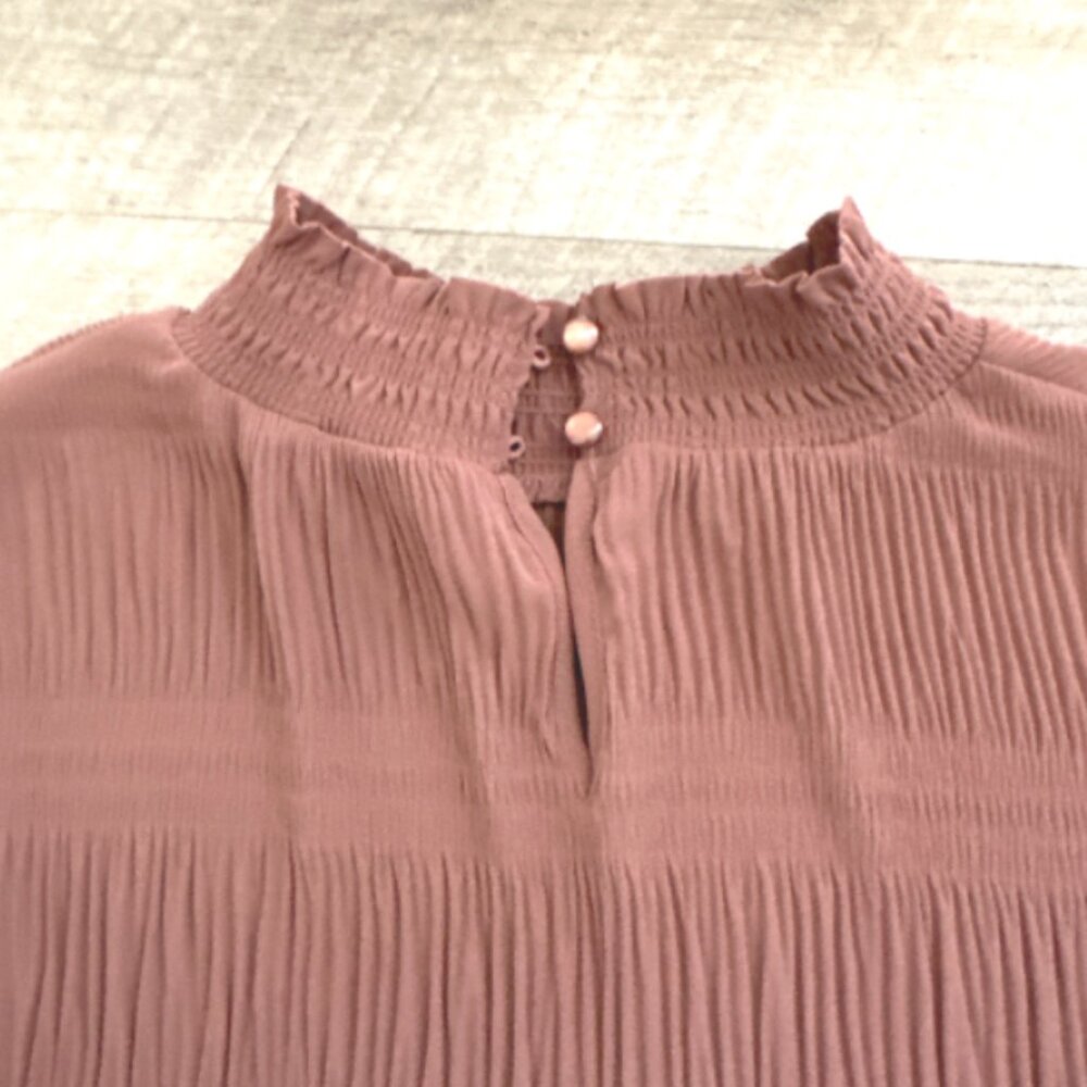 Adrianna Papell Mock Neck Long Sleeve Smocked Top. Size Medium - Picture 4 of 5